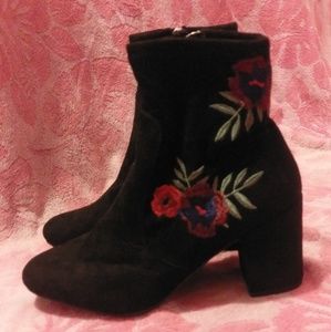 Never Worn Black Suede Embroidered Anckle Boots